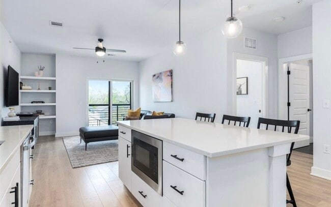 Photo - 3101 Govalle Ave Unit 302