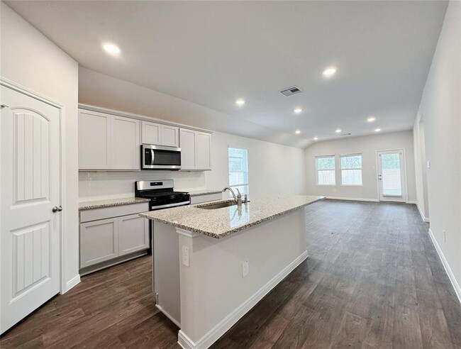 Photo - 1207 Camden Ln