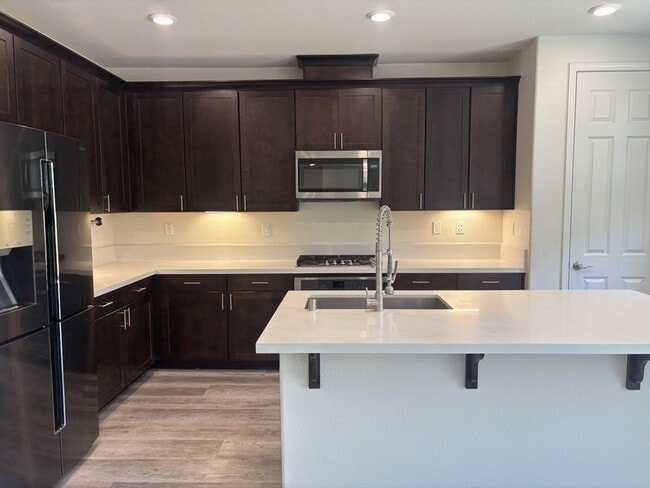 Photo - 5558 Kennedy Pl