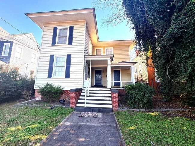 Building Photo - 1020 Adams St Unit 3