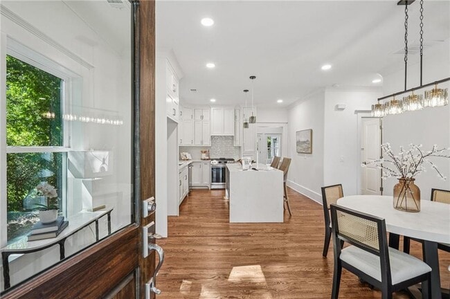 Photo - 1036 Dell Ave SE