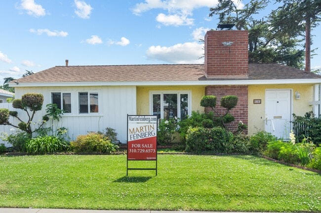 Building Photo - 4105 Irving Pl
