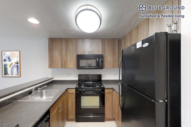 Photo - 111 Via Serena Unidad FL2-ID9203A