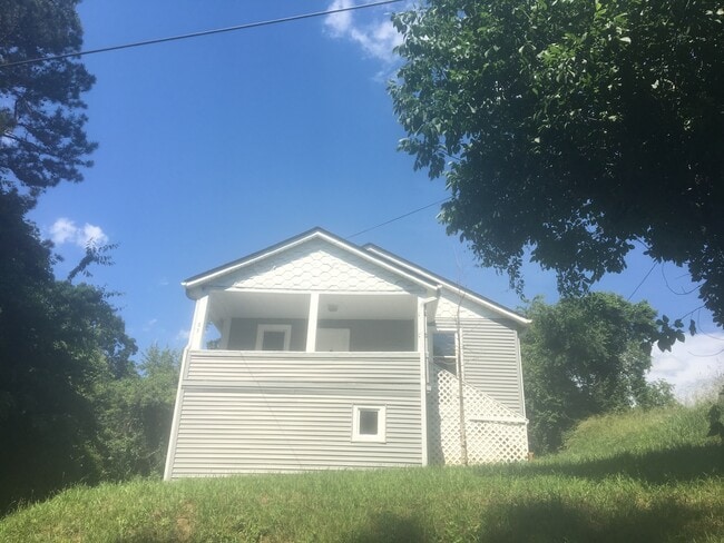 Building Photo - 83 East St