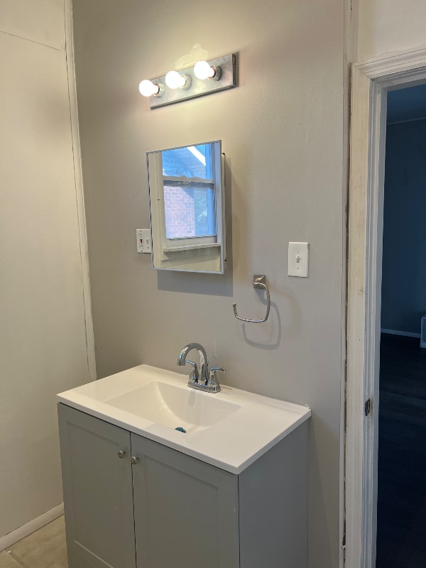 Photo - 2632 Madison Ave Unit Downstairs