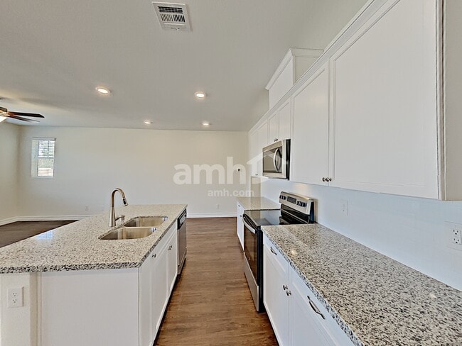 Photo - 9875 S Eastern Ave