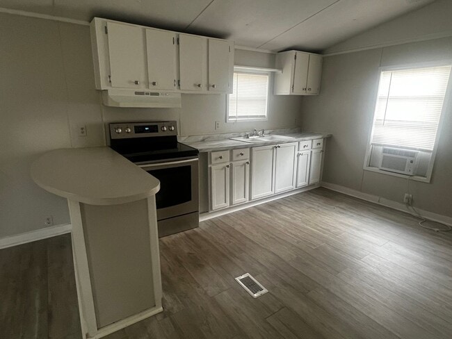 Photo - Commerce Park North Unit 3