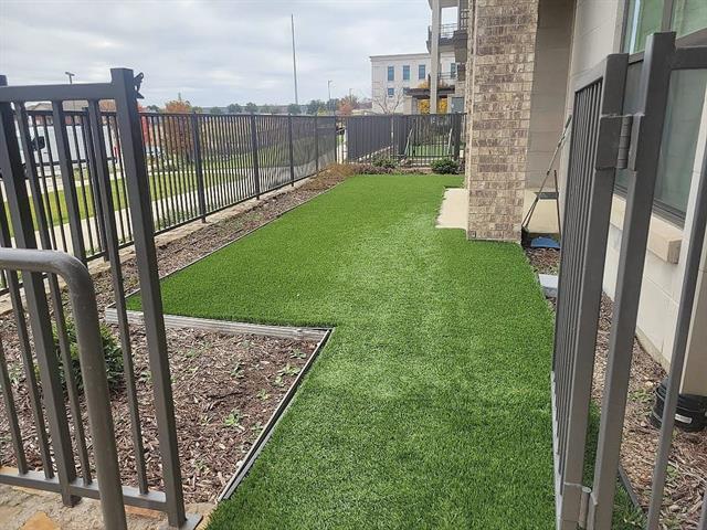 Photo - 2700 Old Denton Rd Unidad 1010