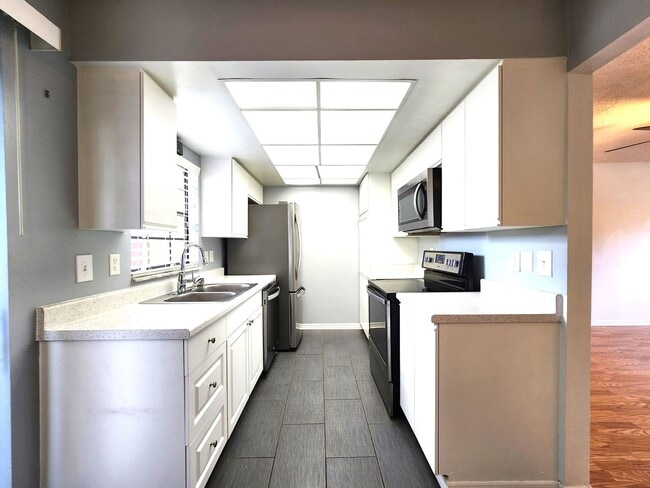 Photo - 2-story townhome - Private Patio - Pool - ... Unit 130