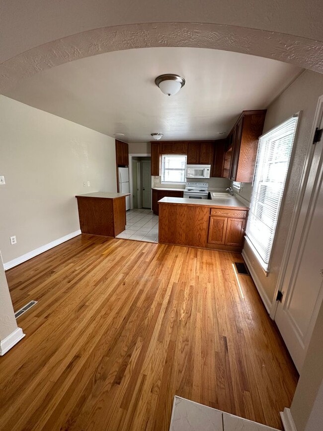 Photo - 3 BEDROOMS PLUS OFFICE, 2 BATHROOM, SINGLE FAMILY HOME IN THE AVENUES