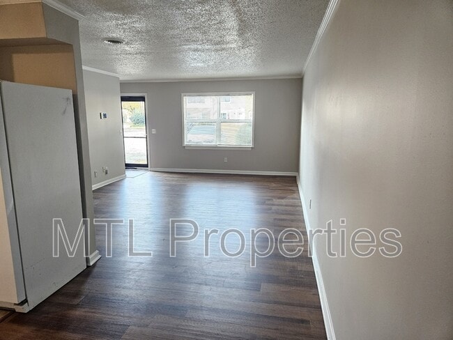 Photo - 1248 Grove Park Ln