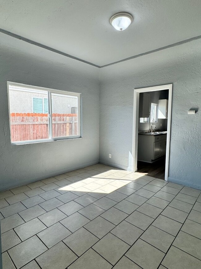 Photo - 4151 Dorsey St Unidad 4153 Dorsey