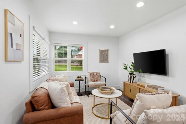 Photo - 1642 Washington Ave