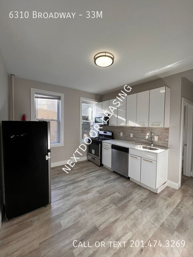 Building Photo - 6310 Broadway-33M Unit 33M