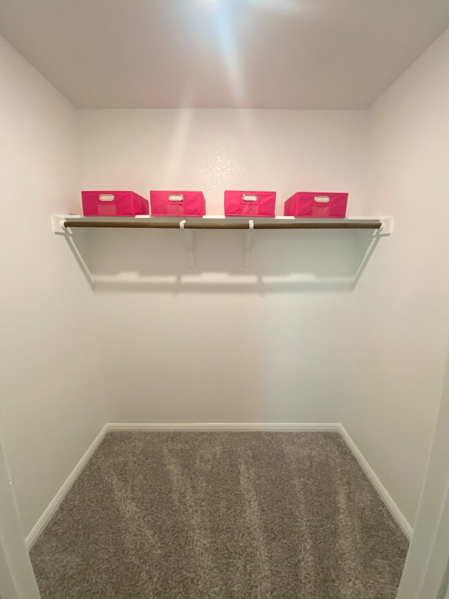 Photo - 457 Sue Peaks Lp