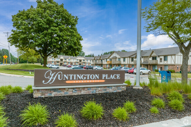 Huntington Place Parking