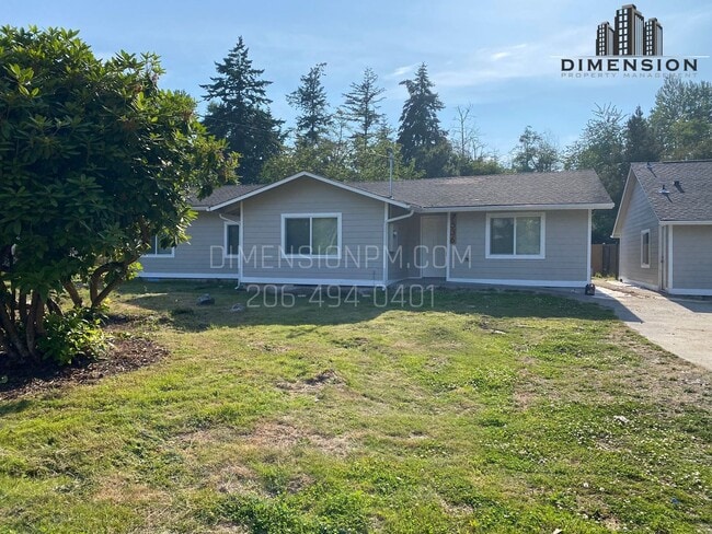 Building Photo - Modern Remodel – 4 Bed, 2 Bath Home in Pri...