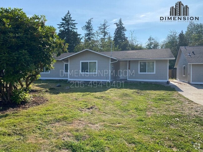 Building Photo - Modern Remodel – 4 Bed, 2 Bath Home in Pri...