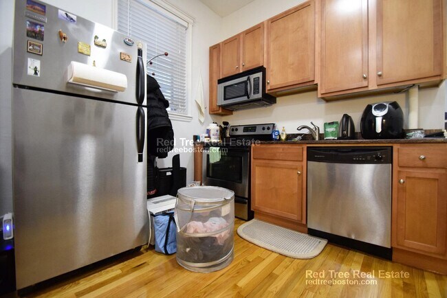 Photo - 60 Charlesgate E Unit 3