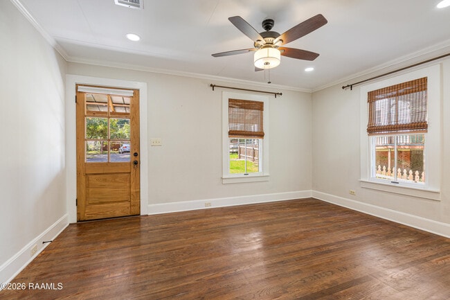 Photo - 421 E Main St