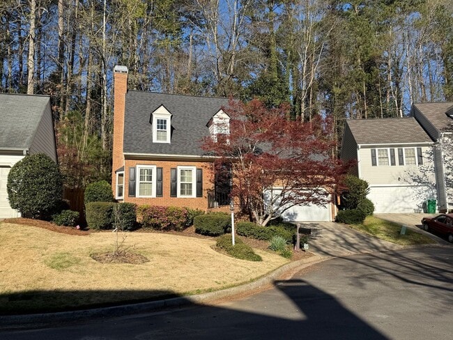 Building Photo - Charming 3bd/2.5bA Home Atlanta Near Emory & CDC w/ Private Fenced Yard in Cul-De-Sac!