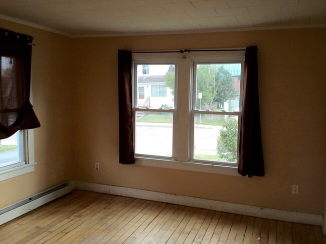 Photo - 67 Lafountain St Unidad 67A