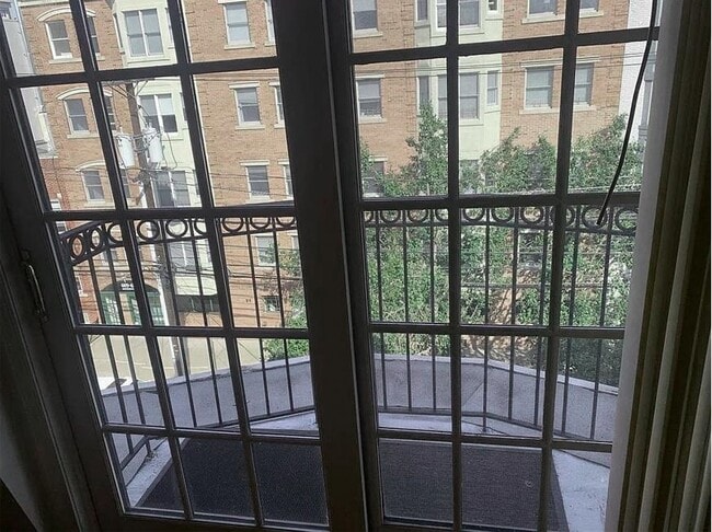 Photo - 608 Jefferson St Unit 4