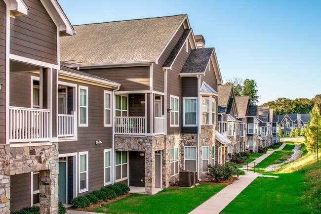 Retreat at Greystone Apartment Homes Exterior