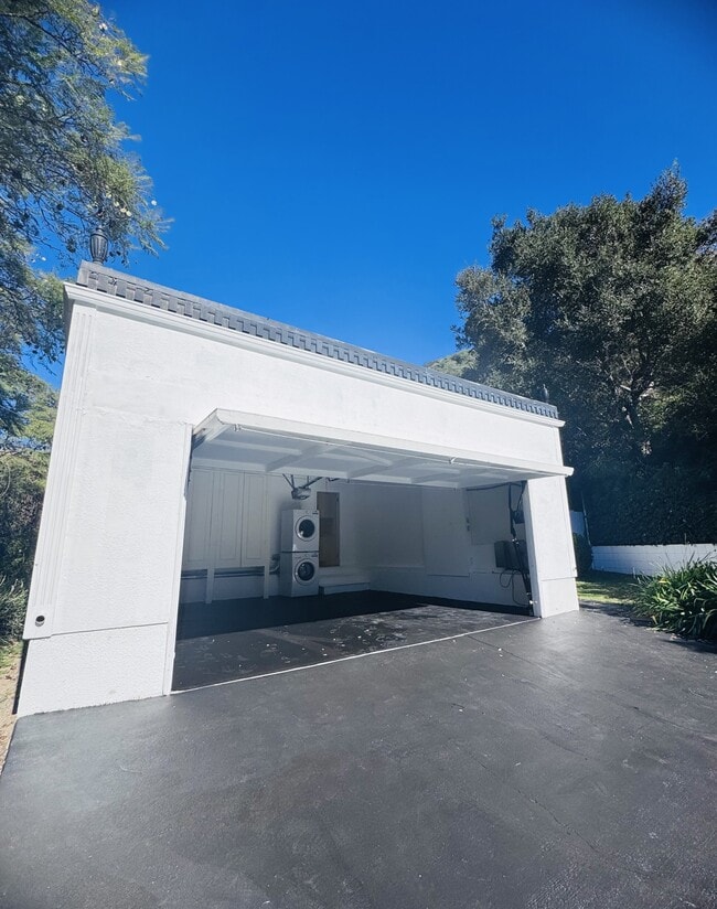 Photo - 936 Chantilly Rd