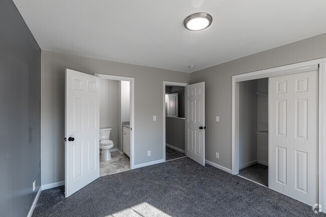 2BR, 2.5BA - Bedroom