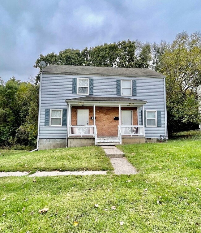 Photo - 9534 Charlotte St