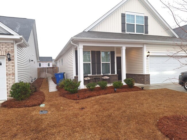 Photo - Outstanding Three Bedroom Home in the Ashcroft Community!