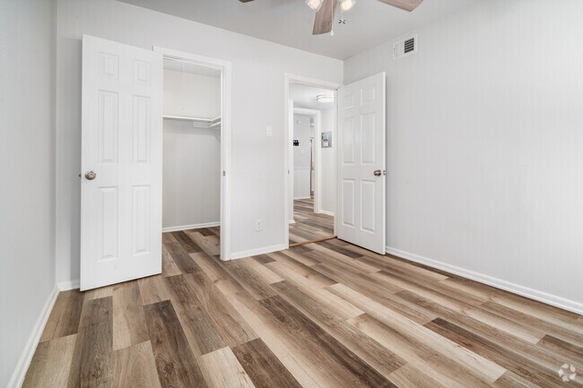 2BR, 1BA - 750SF - Bedroom 1