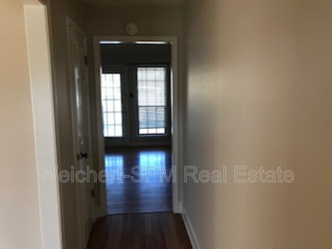 Photo - 3219 Elmore Park Rd