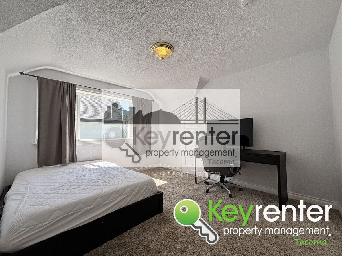 Photo - 8434 Tacoma Ave S