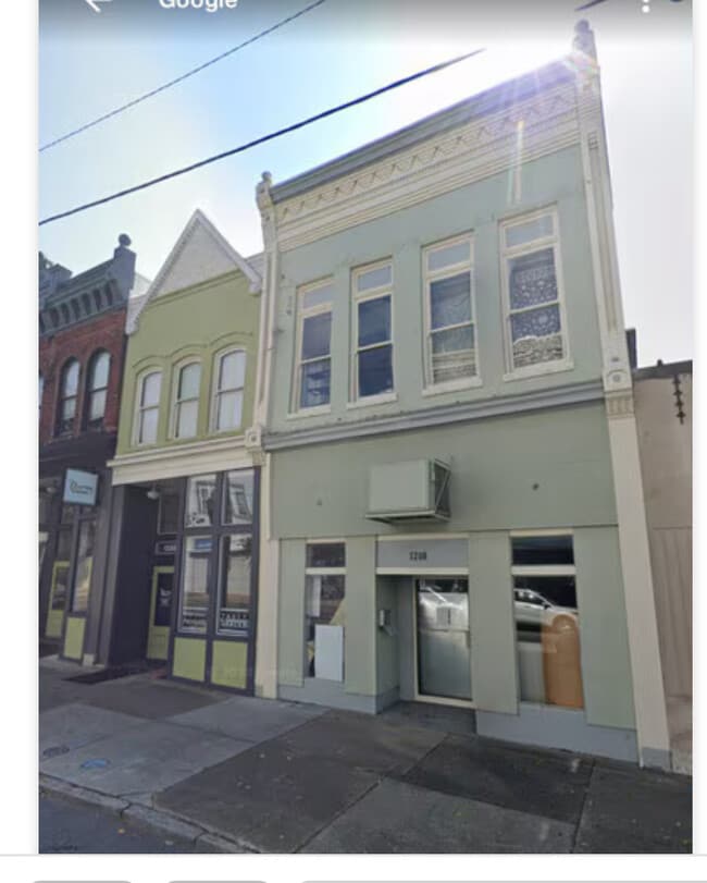 Building Photo - 1208 Hull St Unit 3