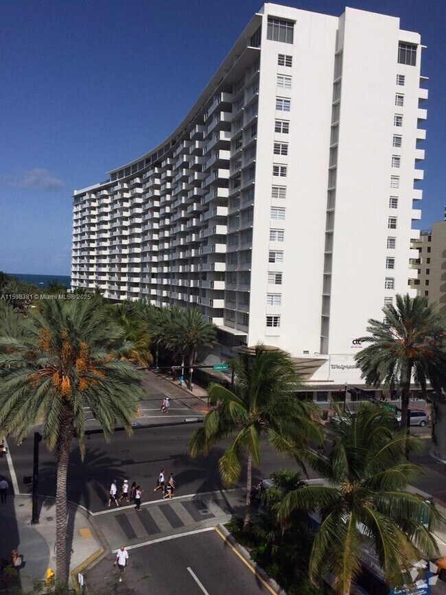 Building Photo - 100 Lincoln Rd Unit 808 Rental