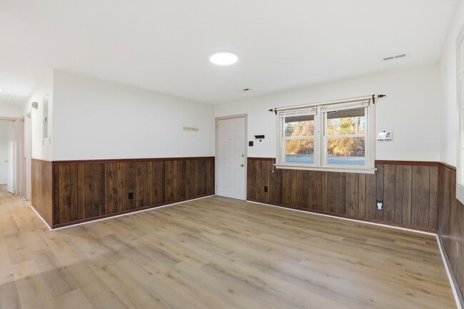 Photo - 2610 Hill Dr Cir