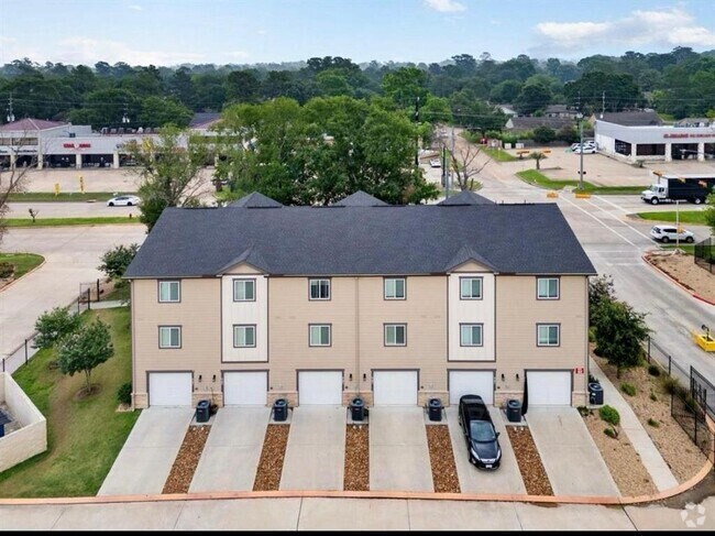 Building Photo - 12603 Telge Rd Unit 18B Rental