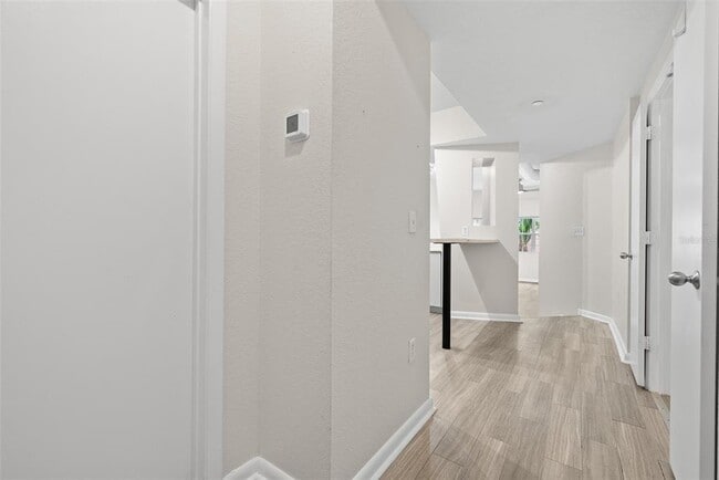 Photo - 2402 W Azeele St Unit 431