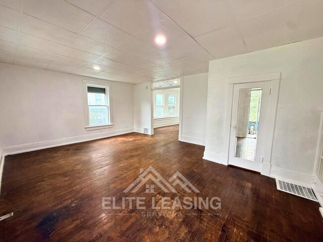 1529 SW Polk St Unit Front