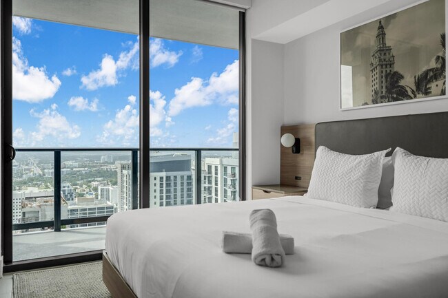 Photo - 601 NE 1st Ave Unit FL42-ID1049789P