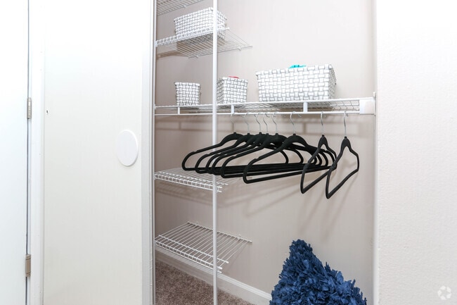 Closet - The Studios at Belmont - MAJOR UTILITIES INCL
