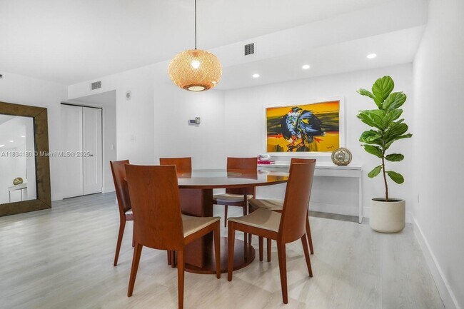 Photo - 1201 S Ocean Dr Unidad 404N