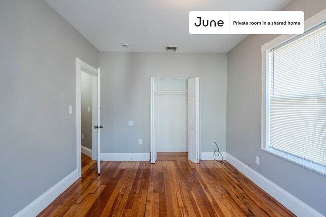 Photo - Room in Shared 4 bed/1.5 bath home Unit C