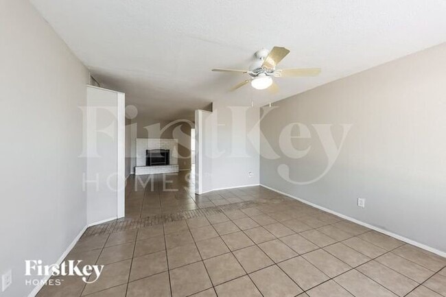 Photo - 9451 N 65th Ave