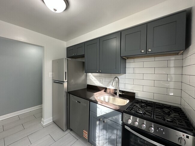 Photo - 6719 N California Ave Unit SG