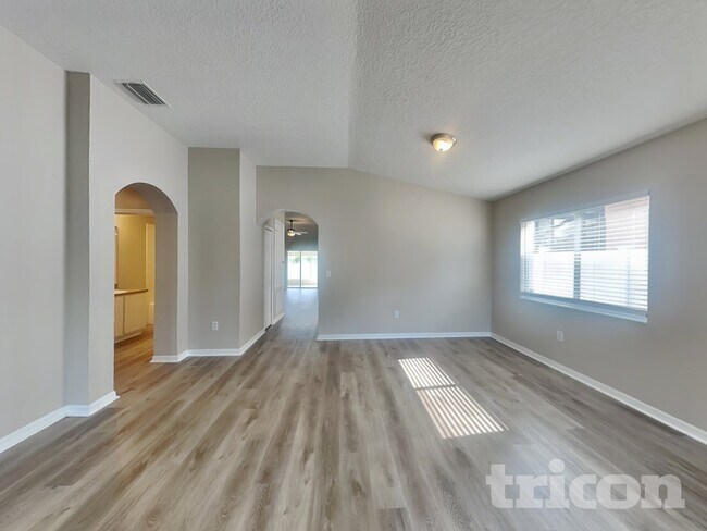 Photo - 27909 Breakers Dr