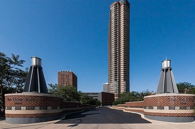 Photo - 3660 N Lake Shore Dr Unit 611