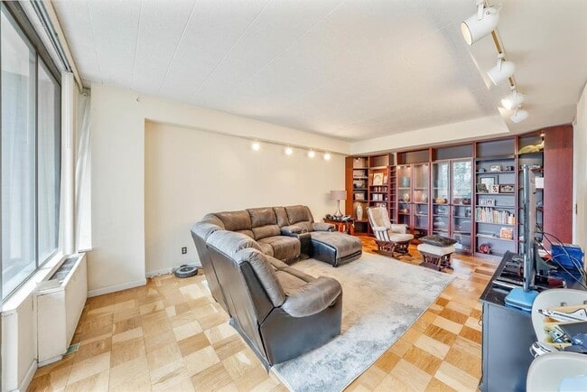 Photo - 9060 Palisade Ave Unit 401